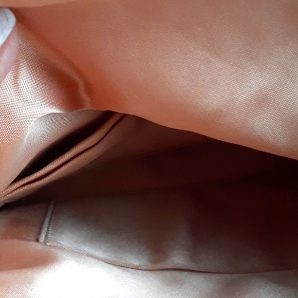 Vintage 40s black foldover clutch with kisslock clasp and rhinestone trim - Picture 9 of 9